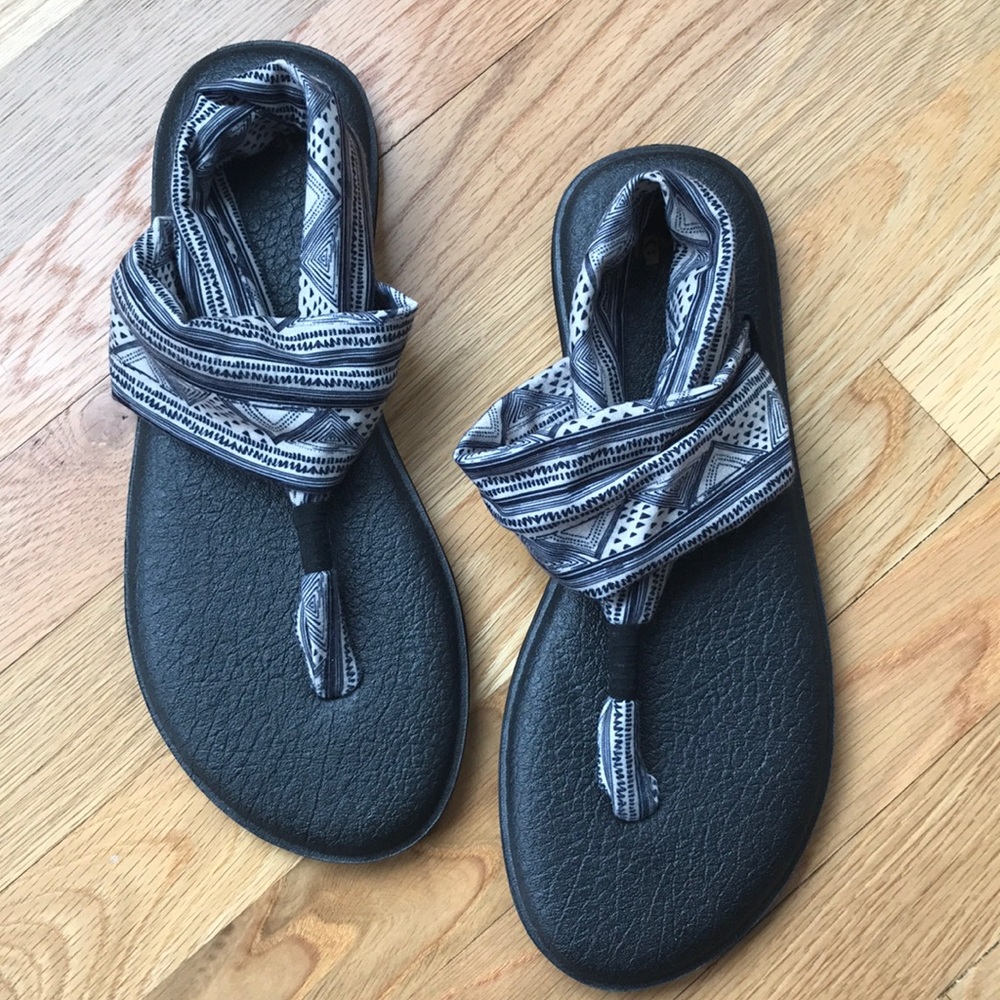 Sanuk Yoga Sling Sandals Size 10